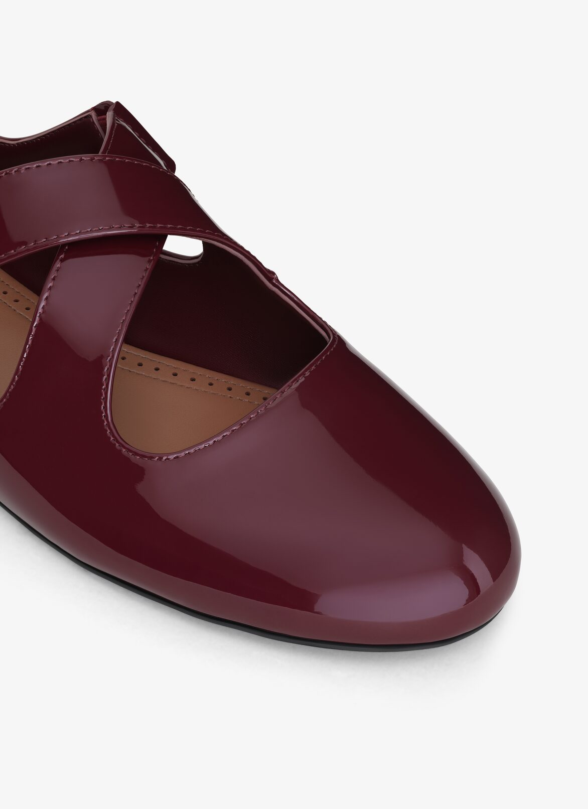 BALLERINES CRISS CROSS EN CUIR VERNI  ALAÏA ROUGE GRENAT BALLERINES CRISS CROSS EN CUIR VERNI